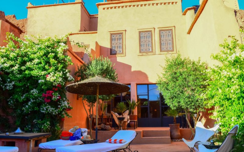 Stay in Ait Ben Haddou_Where to stay in the moroccan desert_riad_caravane_bed and breakfast_airbnb_intimate_beautiful_relax_french_local_UNESCO World Heritage site_pool_cover photo.JPG