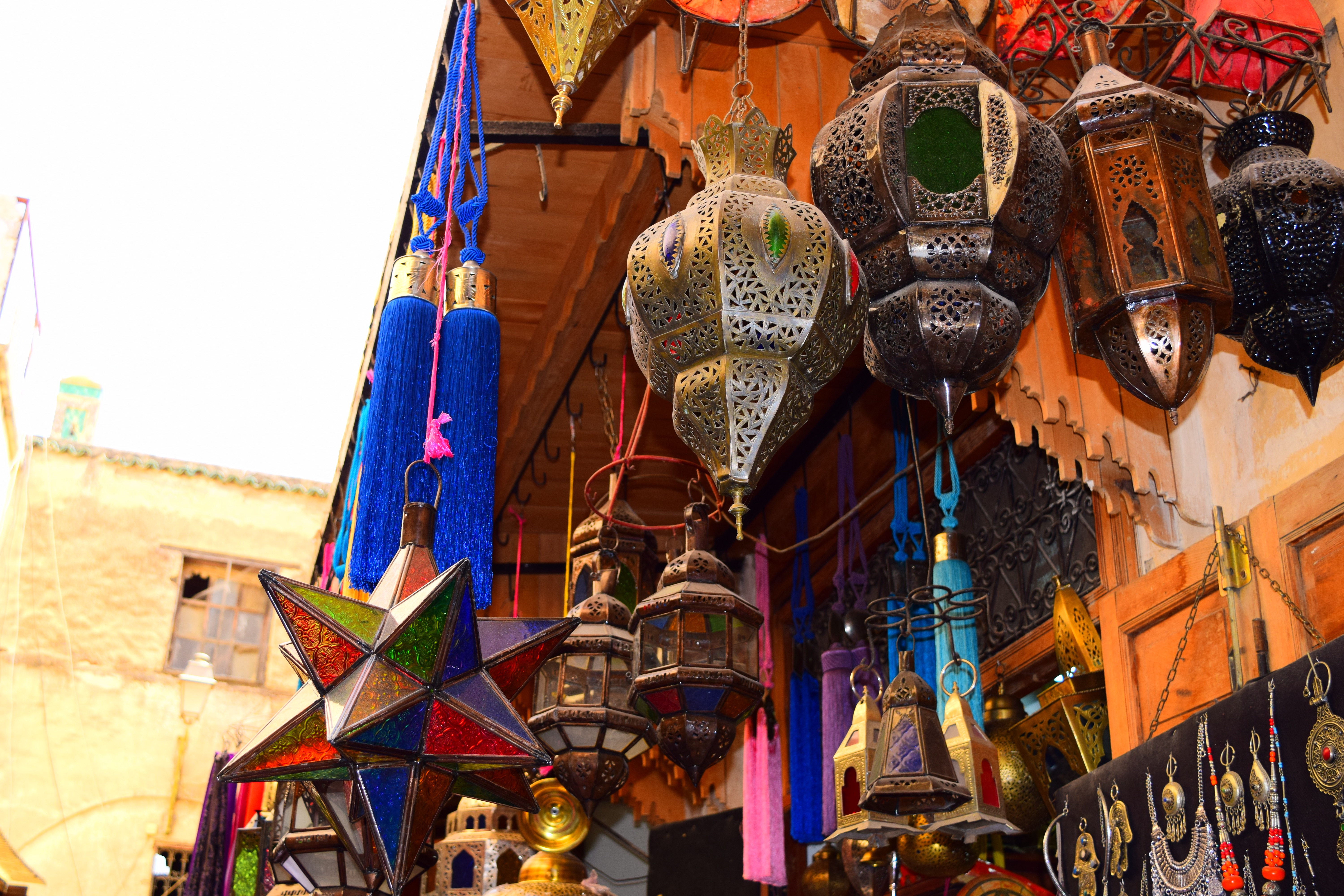 Fez Fes Medina Morocco_Travel Guide_What to do and see_rue talaa sghira main road