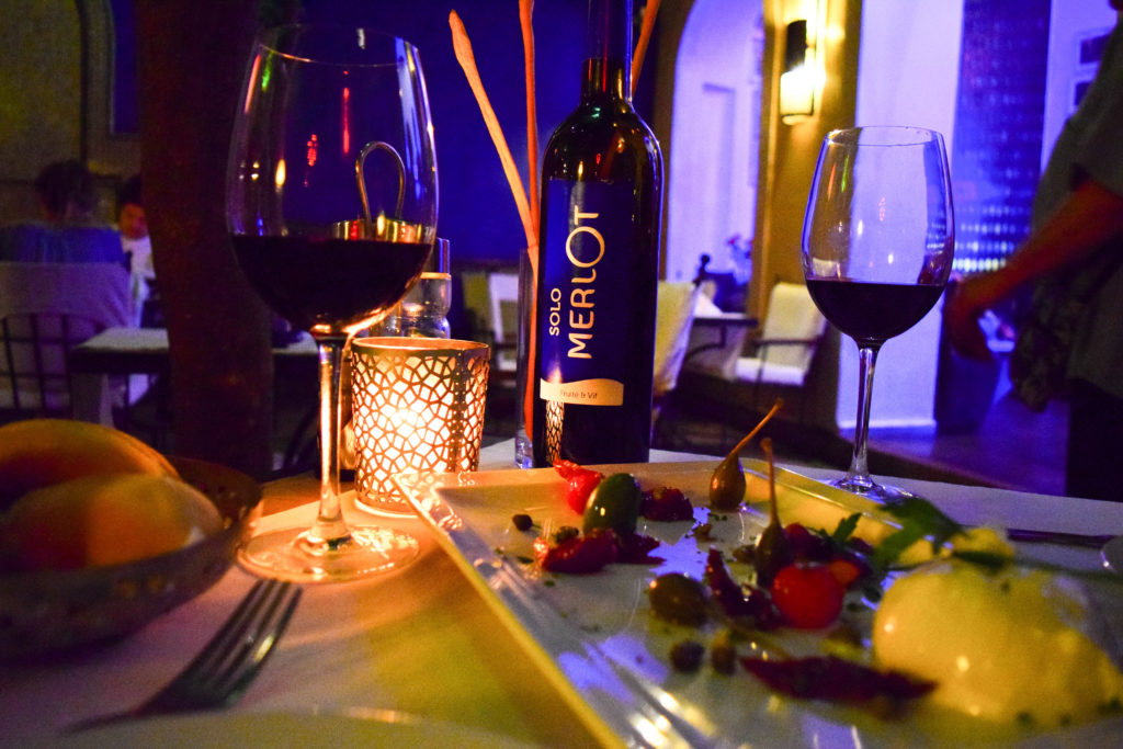 What makes marrakech so special_dining_cuisine_culinary_restaurant_cafe arabe_review_travel guide_where to eat in Marrakesh_africa_morocco_famous_medina