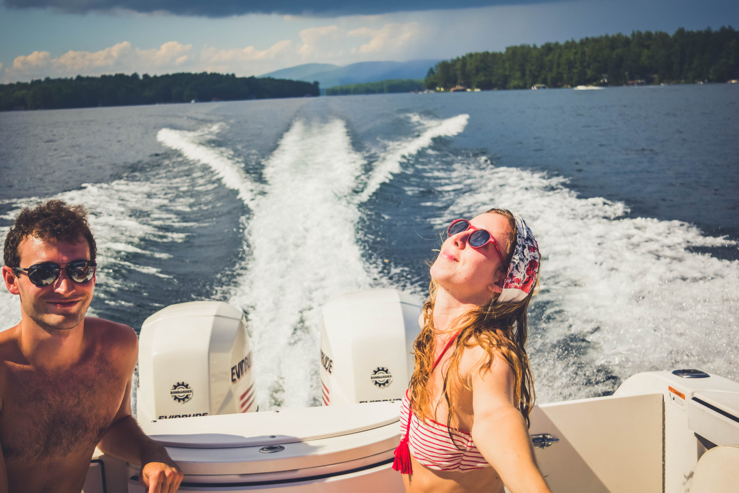 Lake Winnipesaukee_New Hampshire_Travel Guide_What to do_What to See_kiini_bikini_fit_girl_photography_fashion blogger_travel blogger_boat_vintage_the notebook_vacation_romantic_escape