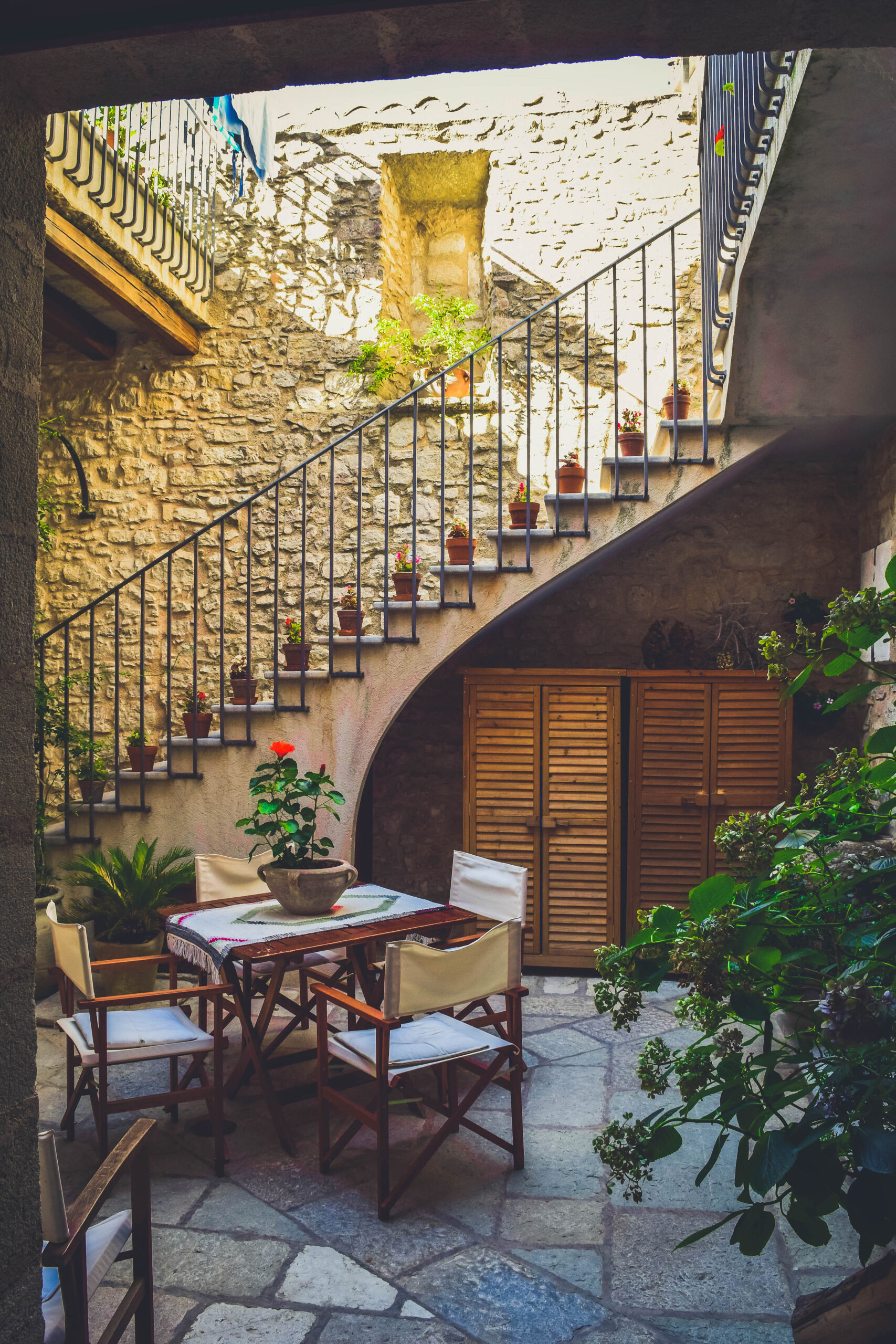 Where to Stay in SIcily Erice Pietre Antiche Apartments Mountain Italia Review Airbnb bed and breakfast rare jewel best place to stay svadore