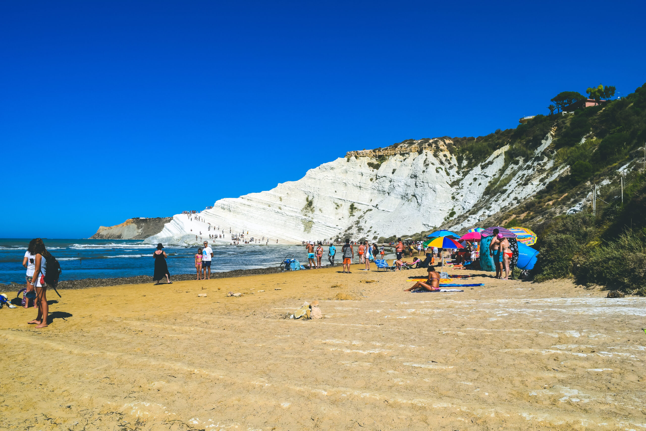 Travel guide to sicily scala dei turchi agrigento what to do see italy best time of year-1