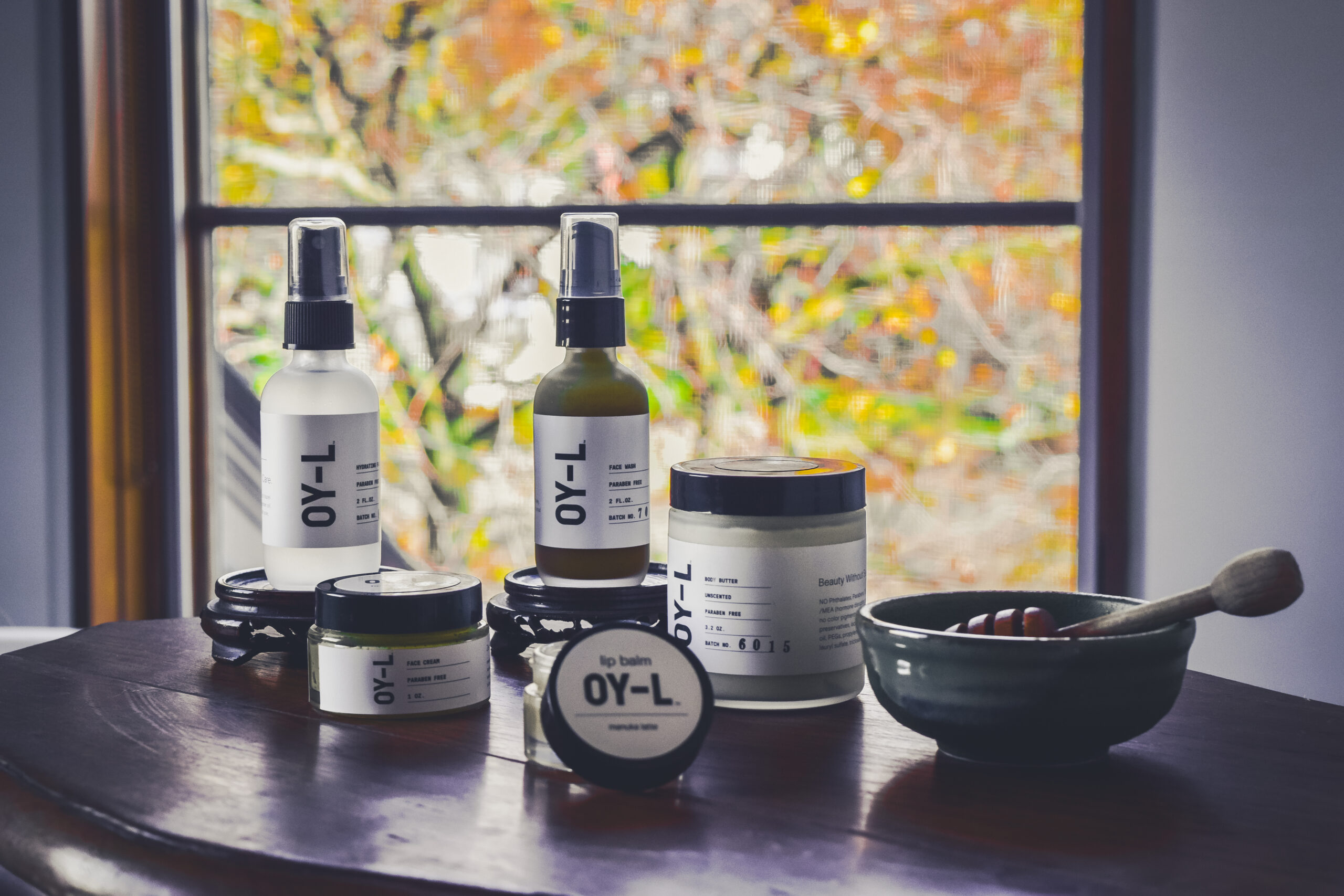 OY-L SVADORE 3 Travel Carry-On Essentials Travel blog What to pack for flights airplane Travel guide travel essentials airplane beauty regimen skin care hydration body butter