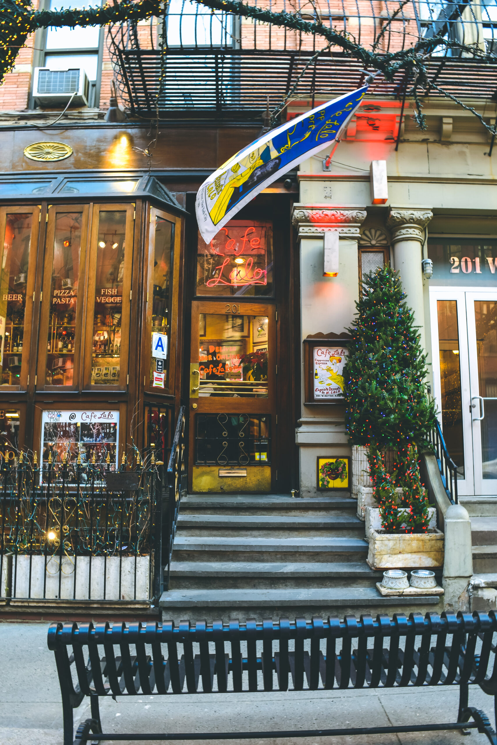 My New York: Upper West Side, Café Lalo NYC where to eat UWS brunch spots Cafe Lalo upper west side SVADORE travel blog guide manhattan new york travel what to do -23