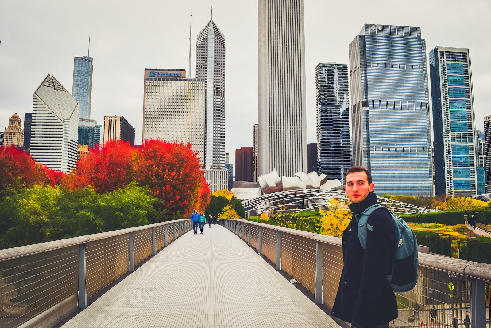 A First Timers Weekend City Guide to Chicago Millennium Park Fall time autumn Travel guide to chicago illinois blog what to do what to see where to go 3 days-1