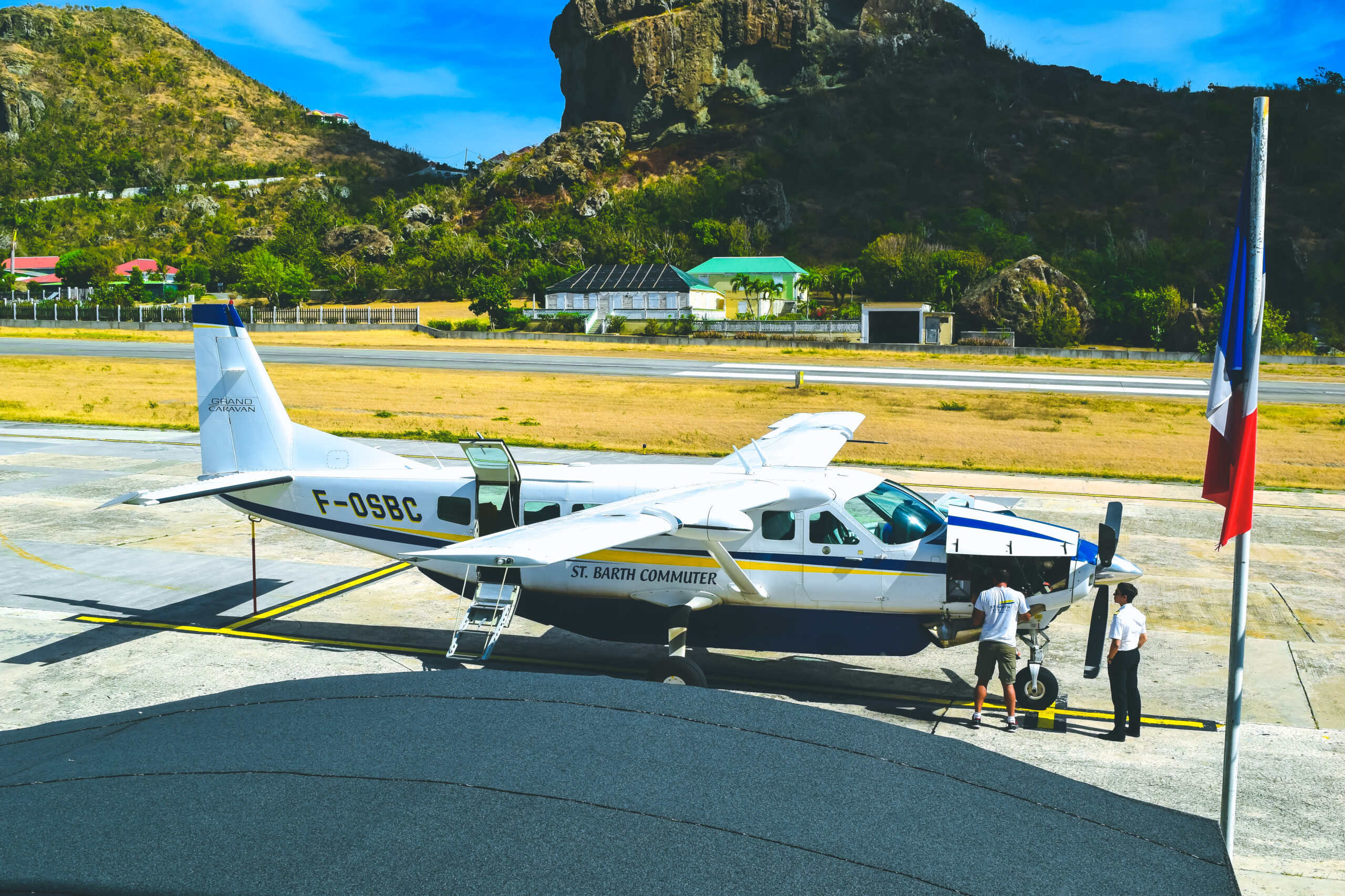 St Barth Travel Blog How to Get To St Barth How to get there St. Barth commuter plane SBH airport SXM ferry SVADORE Caribbean