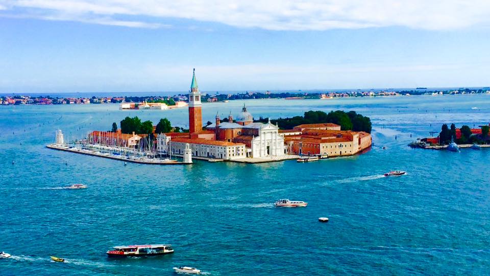 How To Travel In Italy- 24 Hours In Venice On A Budget piazza san marco st. mark's square palazzo basilica san marco torre travel blog photography SVADORE venezia campanile di san marco St. Mark's bell tower
