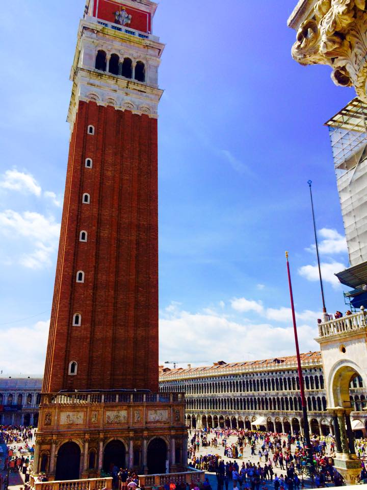 How To Travel In Italy- 24 Hours In Venice On A Budget piazza san marco st. mark's square palazzo basilica san marco torre travel blog photography SVADORE venezia campanile di san marco St. Mark's bell tower