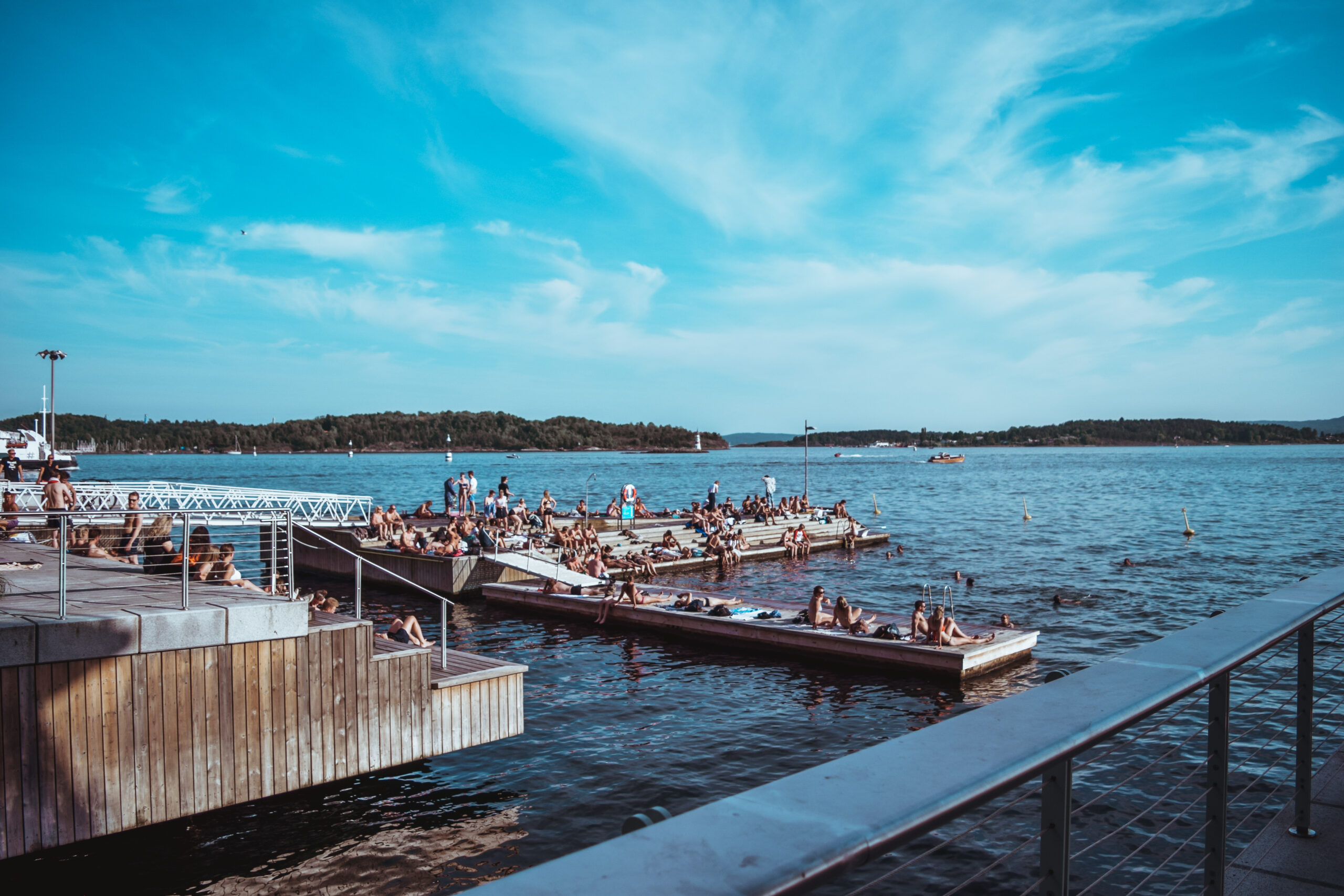 How-To-Travel-In-Norway-24-Hours-In-Oslo-On-A-Budget-travel-blog-svadore Top Things to Do in One Day in Oslo in May Tjvvuholmen