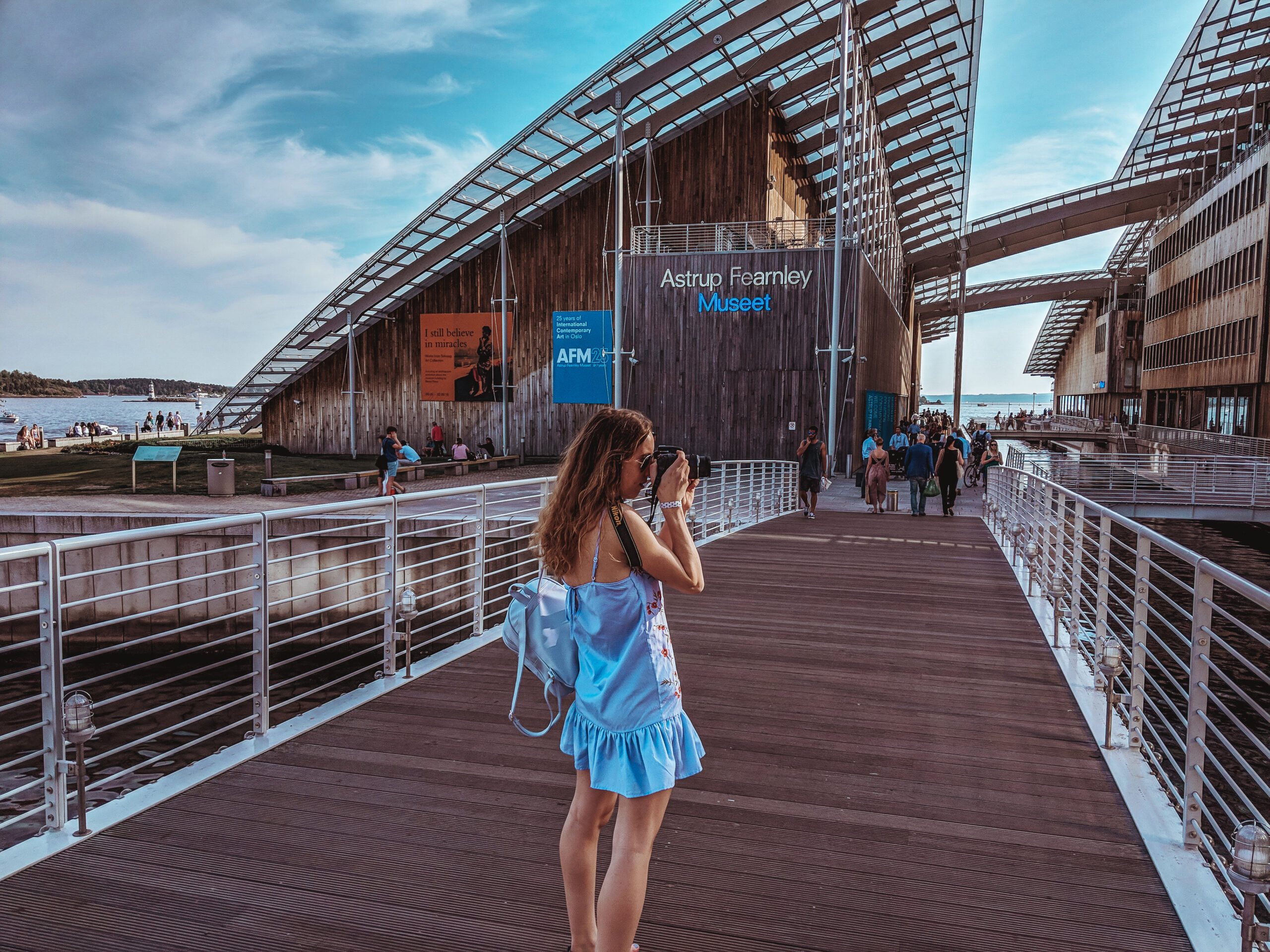 How-To-Travel-In-Norway-24-Hours-In-Oslo-On-A-Budget-travel-blog-svadore Top Things to Do in One Day in Oslo in May Tjvvuholmen