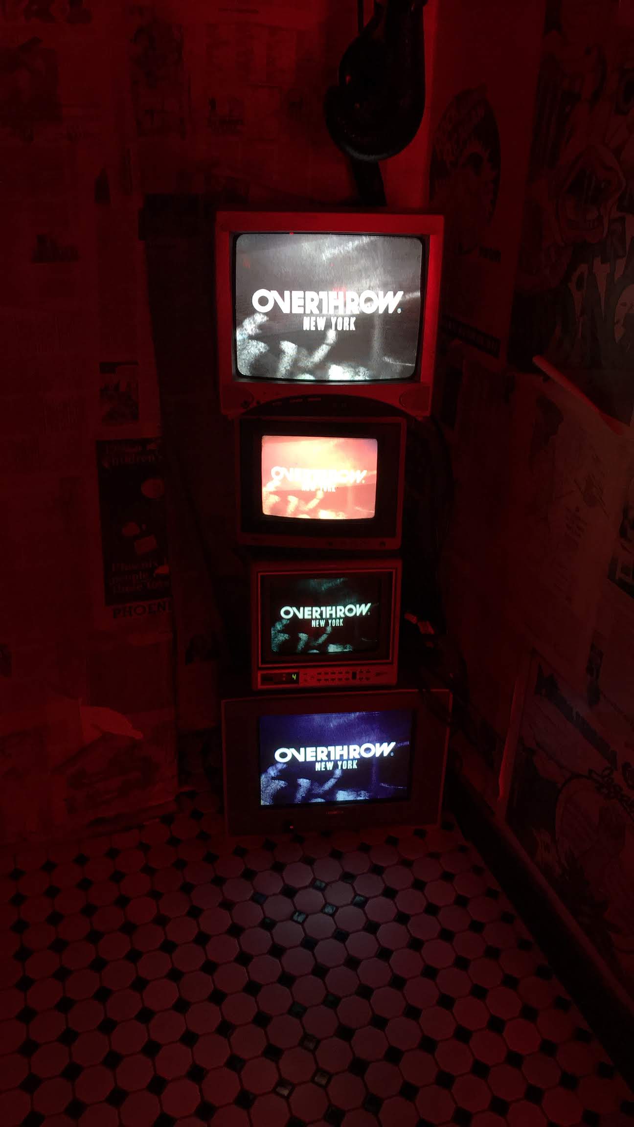 What To Do On A Fall Day in Williamsburg: Rooftop Bars and Smorgasburg Overthrow Boxing Brooklyn New York Mahattan travel guide SVADORE workout Saturday weekend smorgasburg the hoxton the wythe summerly klein william vale rooftop bars ferry