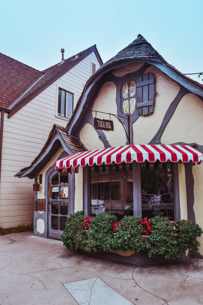 california coast travel guide: carmel by the sea Travel Guide California Road trip SVADORE travel blog Classic California Road Trip: 10 days from Coast, Parks, to Vineyards
