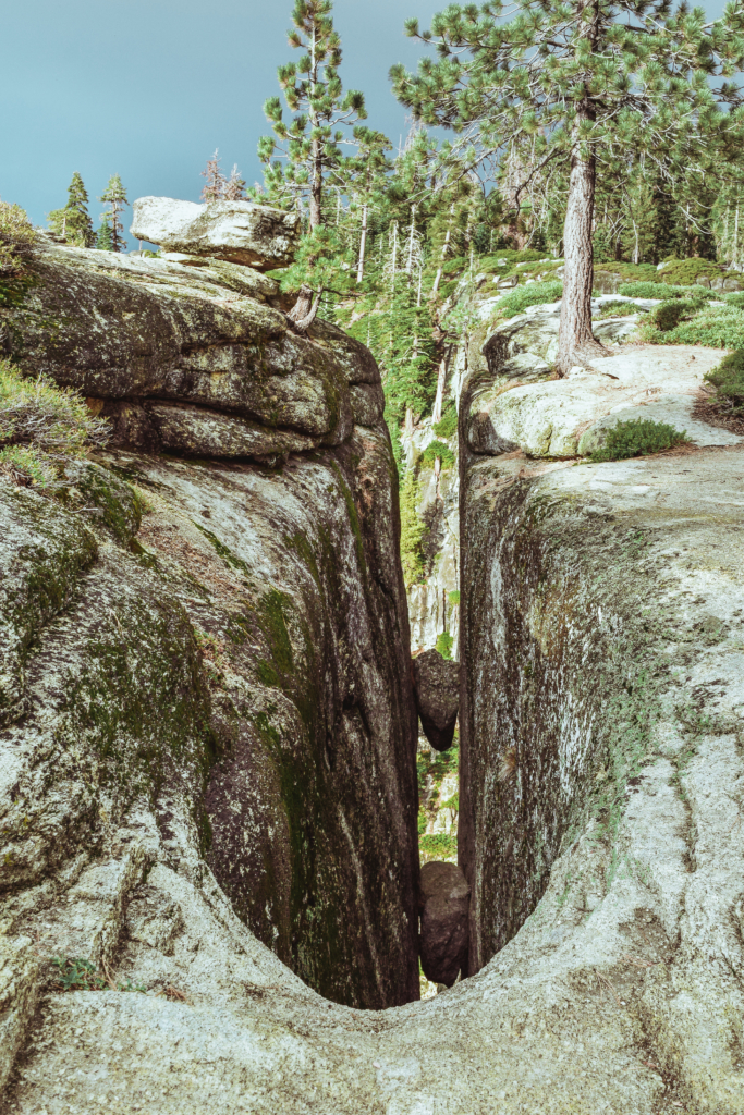 A Short and Easy Hike in Yosemite: Taft Point Yosemite Sentinel Dome Taft Point Travel Guide California Road trip SVADORE travel blog-1-13