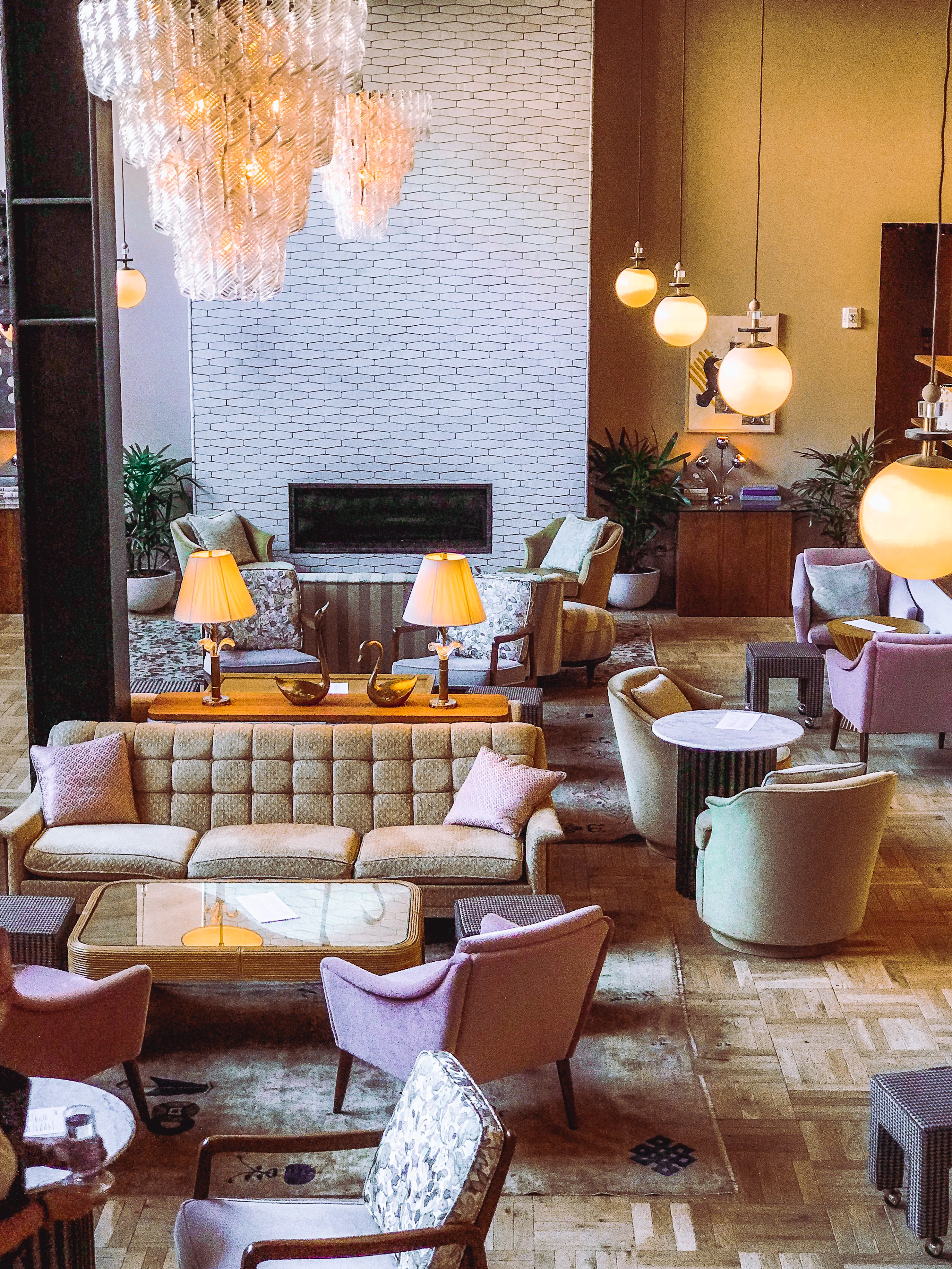 What To Do On A Fall Day in Williamsburg: Rooftop Bars and Smorgasburg Overthrow Boxing Brooklyn New York Mahattan travel guide SVADORE workout Saturday weekend smorgasburg the hoxton the wythe summerly klein william vale rooftop bars ferry