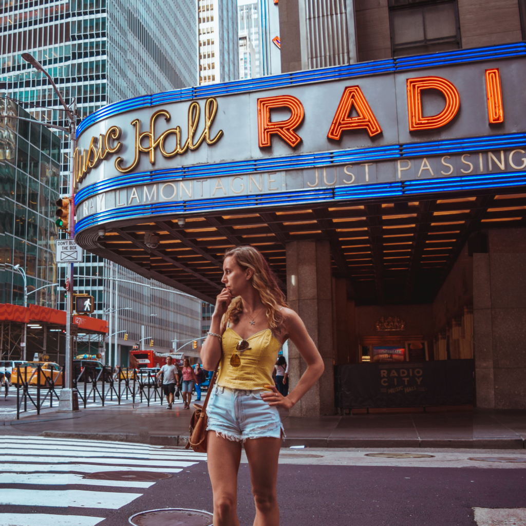 New York Travel Guide: A Beginner's Guide to Midtown, Manhattan radio city music hall instagram spot