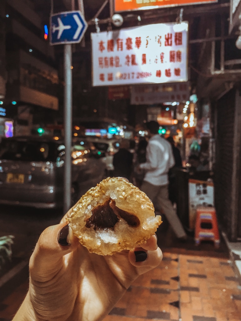 2 Days in Hong Kong: A Travel Guide to Central and Outskirts Exploring Kowloon, Hong Kong: Temple Street Market **hong kong travel guide svadore 2 days asia china
