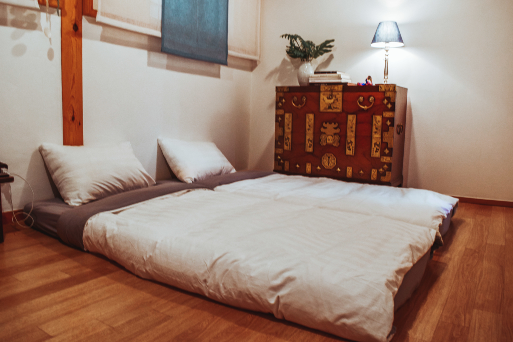 Cheong Yeon Jae: Stay in Bukchon Hanok Village, Seoul cheong yeon jae bukchon hanok village seoul south korea where to stay asia travel guide svadore 3