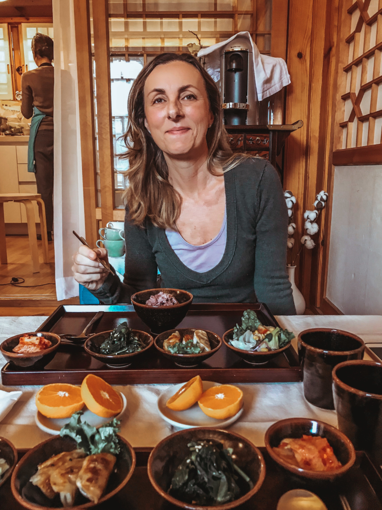 Cheong Yeon Jae: Stay in Bukchon Hanok Village, Seoul cheong yeon jae bukchon hanok village seoul south korea where to stay asia travel guide svadore 3