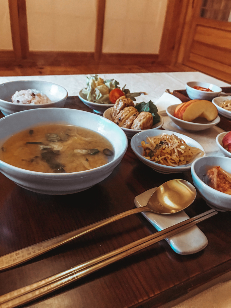 Cheong Yeon Jae: Stay in Bukchon Hanok Village, Seoul cheong yeon jae bukchon hanok village seoul south korea where to stay asia travel guide svadore 3