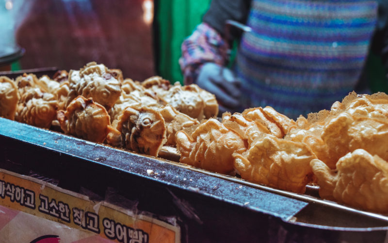 Travel Guide: 4 Days in Seoul in November Bungeoppang Street Food: Korean Fish-Shaped Pastries Seoul Lantern Festival Where to eat what to do in seoul korea south korea travel blog travel guide svadore-1