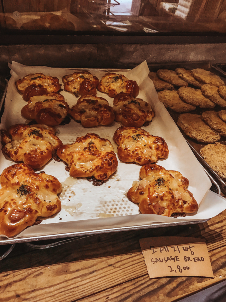 Where to Eat Breakfast in Seoul: Anguk 153 where to get breakfast in seoul anguk bakery cafe and shop seoul south korea insa dong bukchon hanok village food foodie17