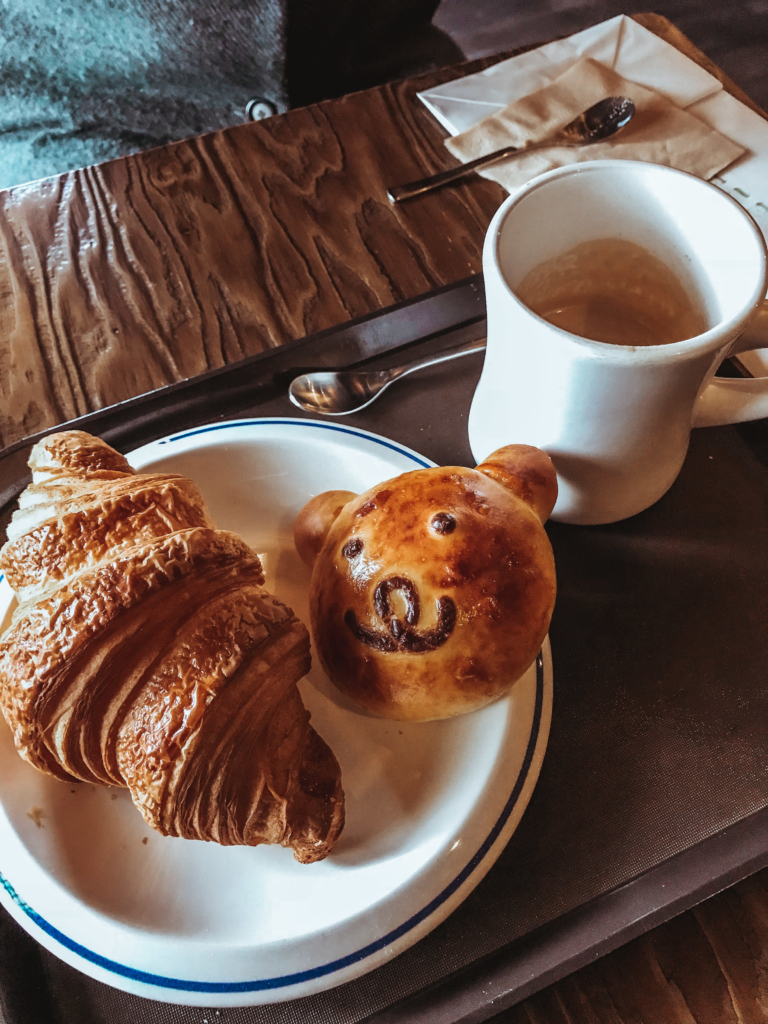 Where to Eat Breakfast in Seoul: Anguk 153 where to get breakfast in seoul anguk bakery cafe and shop seoul south korea insa dong bukchon hanok village food foodie17