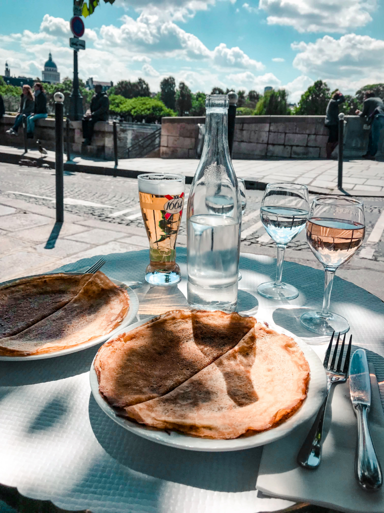 le flore en ile 17 of the Best Cafes in Paris According to SVADORE