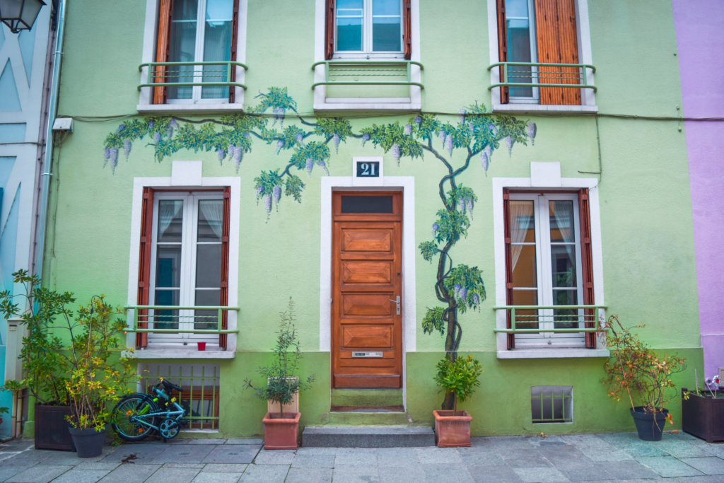 Rue Crémieux: How to Visit Places in Paris Respectfully