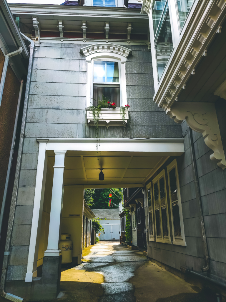 7 Interesting Things To Do In Greenport, NY a-day-in-greenport-long-island-what-to-do-what-to-see-where-to-eat-travel-guide-svadore-1-2