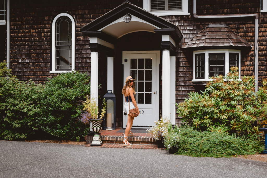 Places to Stay in Martha's Vineyard: Nobnocket Boutique Inn martha's vineyard vineyard haven mv hotels cape cod luxury svadore travel blog