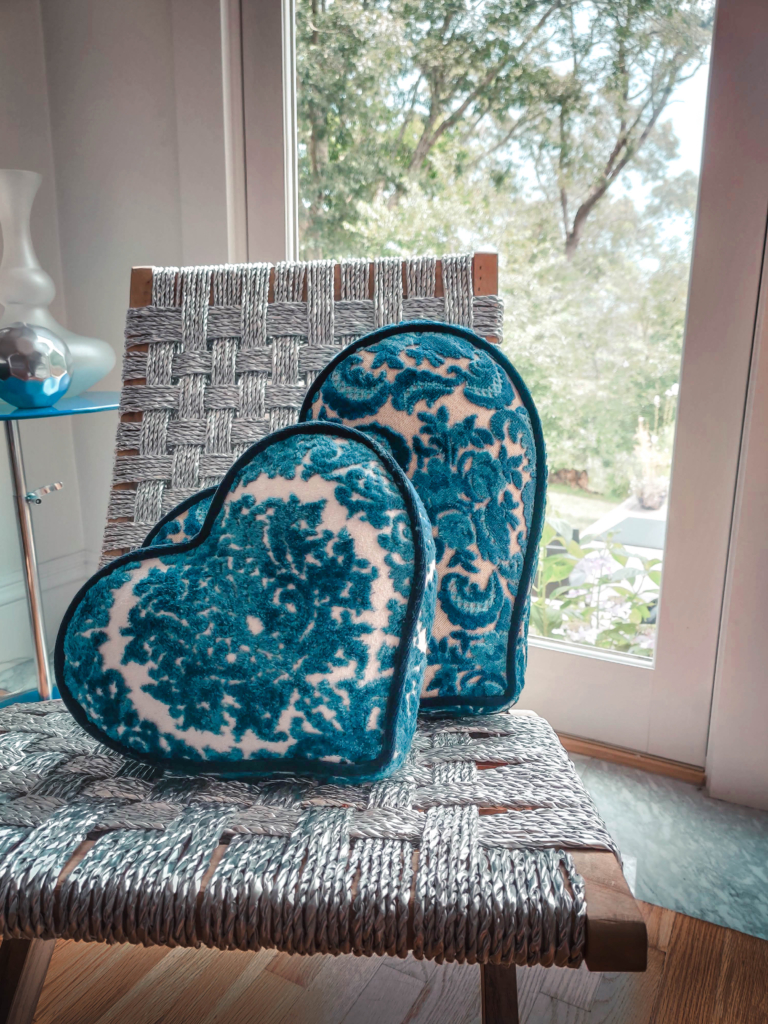 Places to Stay in Martha's Vineyard: Nobnocket Boutique Inn martha's vineyard vineyard haven mv hotels cape cod luxury svadore travel blog