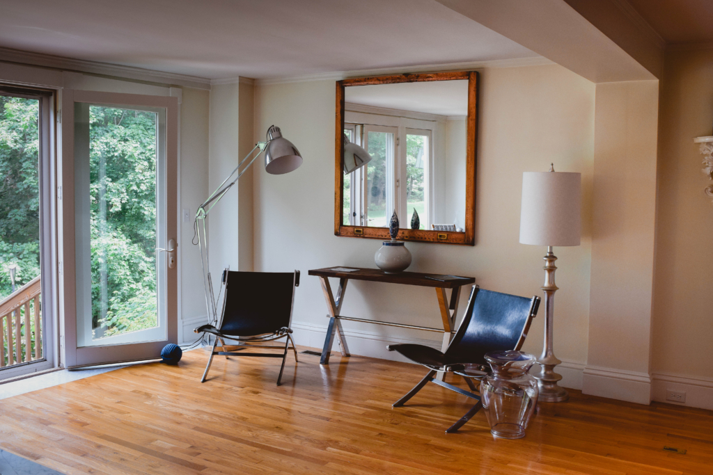 Places to Stay in Martha's Vineyard: Nobnocket Boutique Inn martha's vineyard vineyard haven mv hotels cape cod luxury svadore travel blog