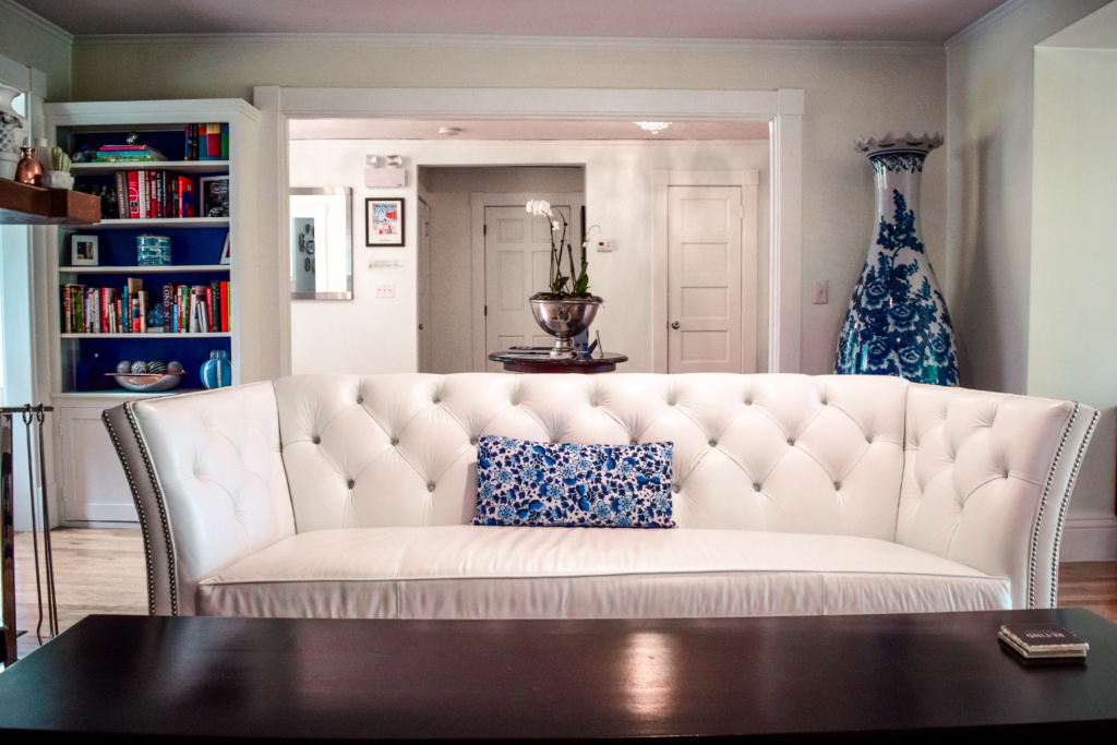 Places to Stay in Martha's Vineyard: Nobnocket Boutique Inn martha's vineyard vineyard haven mv hotels cape cod luxury svadore travel blog