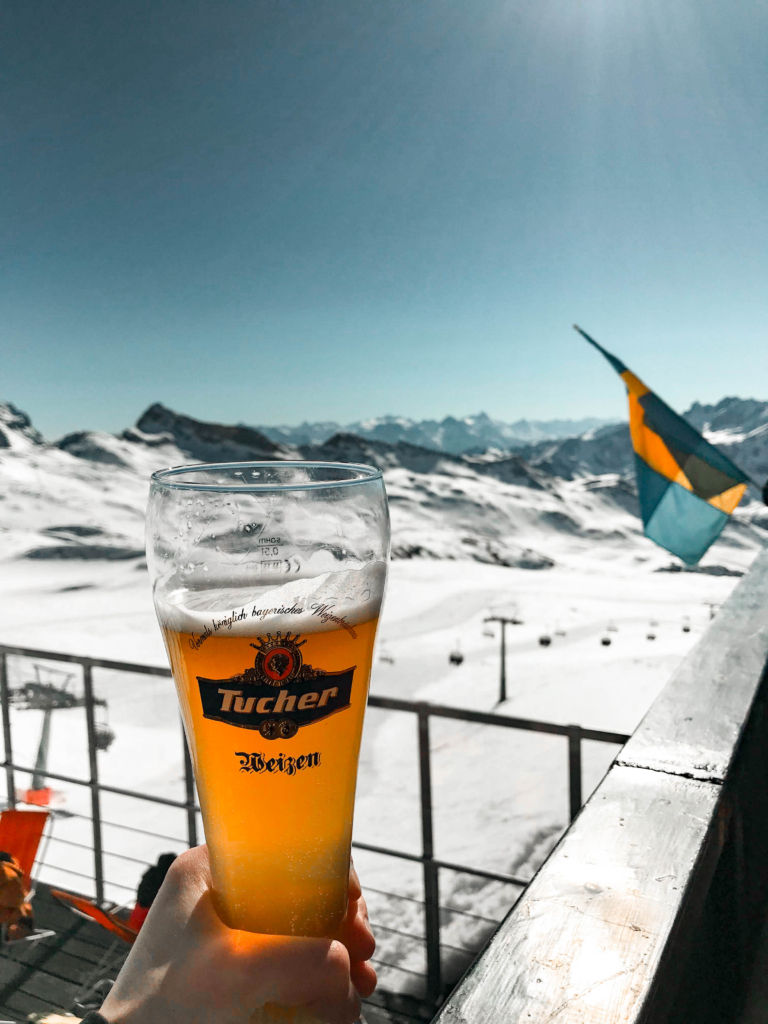 Skiing the Swiss Alps from Italy to Switzerland with ski itineraries matterhorn cervinia zermatt
