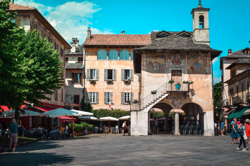 Orta San Giulio: Things To Do On Lake Orta piazza mario motta borretto