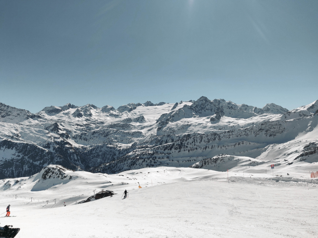 Skiing in March in the French Alps with Ski Itineraries