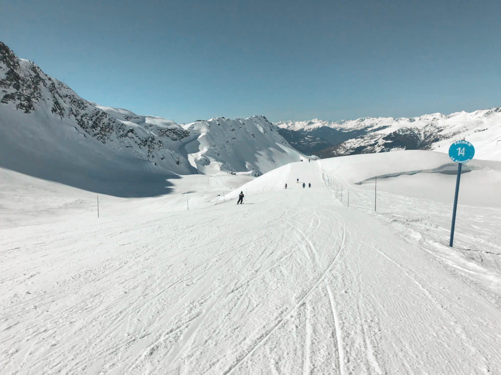 Skiing in March in the French Alps with Ski Itineraries
