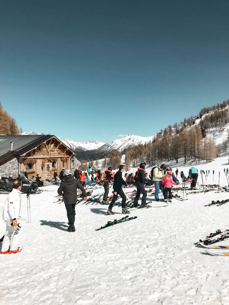 Skiing in March in the French Alps with Ski Itineraries