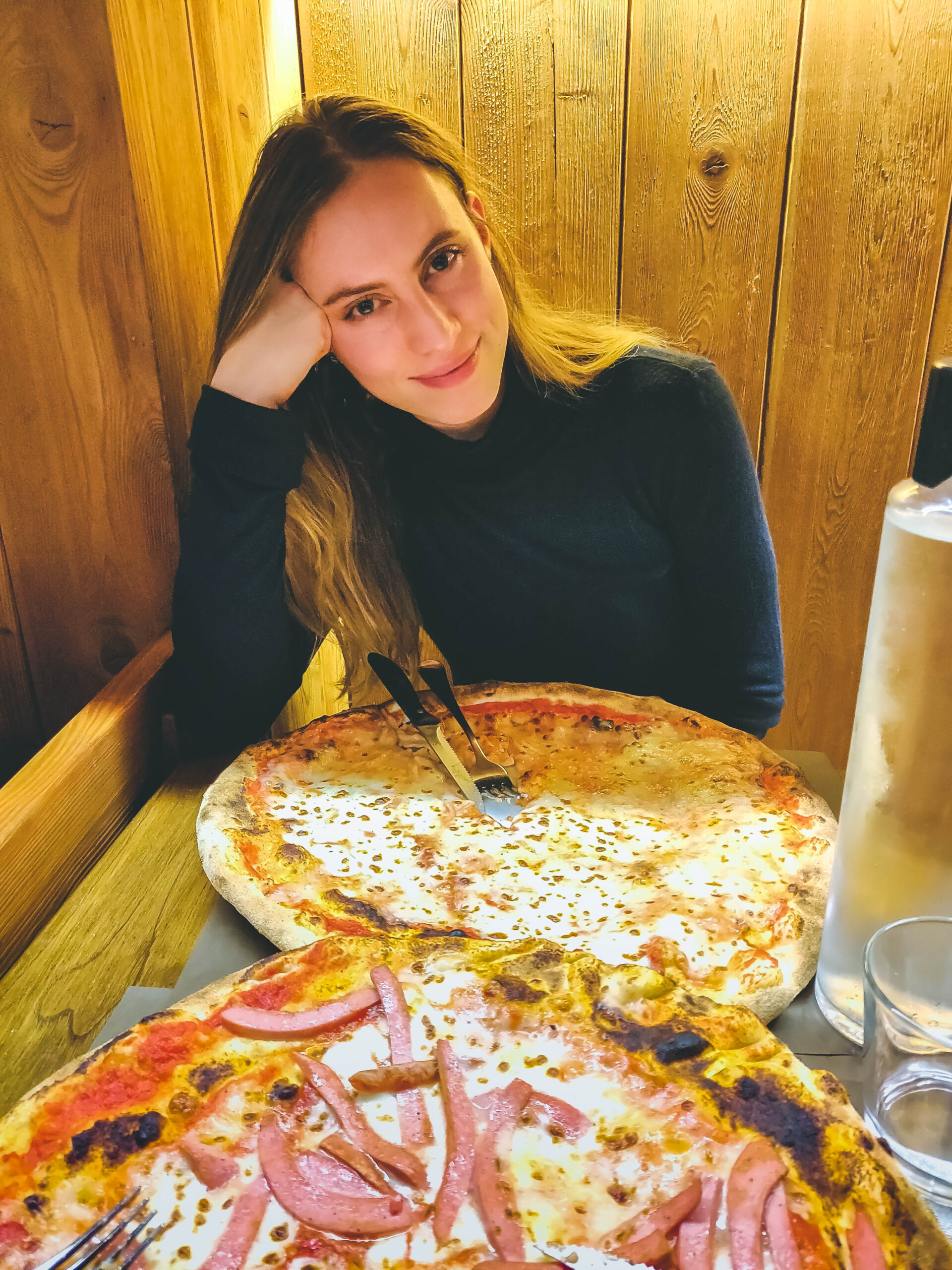 Where to Eat in Courmayeur (Restaurants On and Off Piste) pizzeria du tunnel