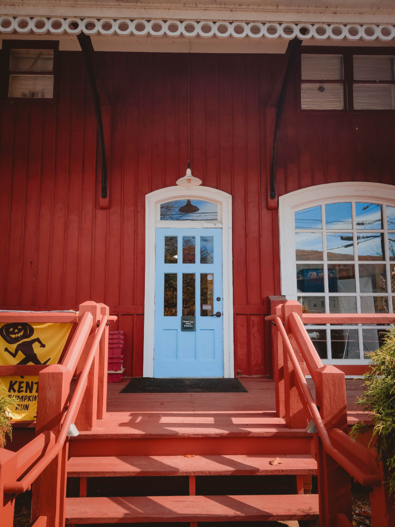 Fall Weekend Getaways From NYC: Kent, CT