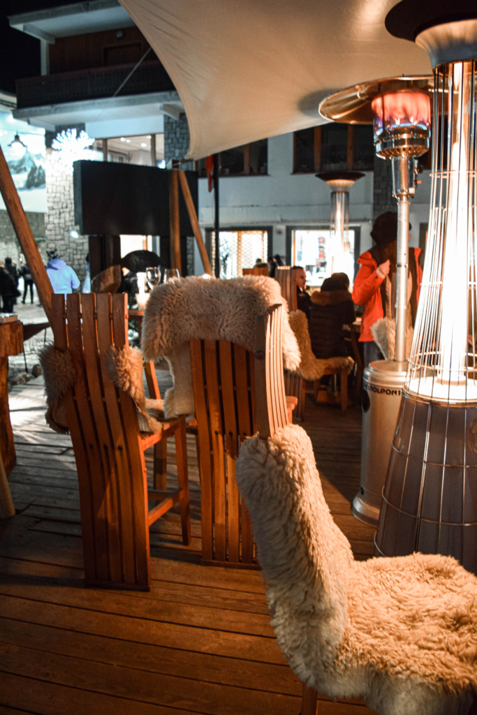 6 Courmayeur Best Bars for Aperitivo and Après-ski