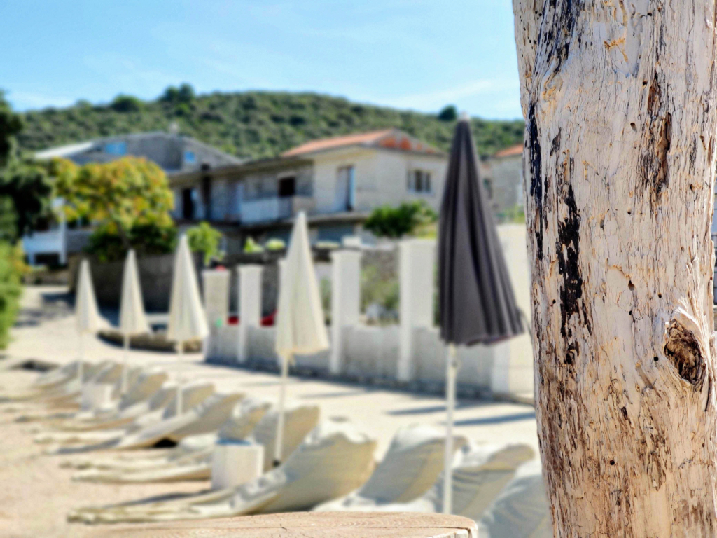 11 Reasons to Stay at Tara's Lodge Hotel in Korcula, Croatia zrnovska banja bay beach