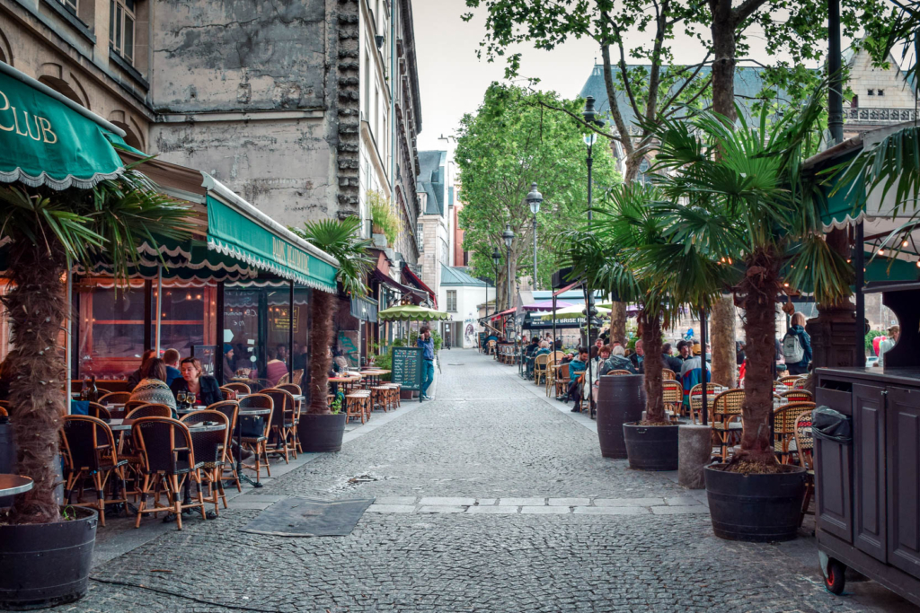 Guide to Exploring Le Marais District in Paris