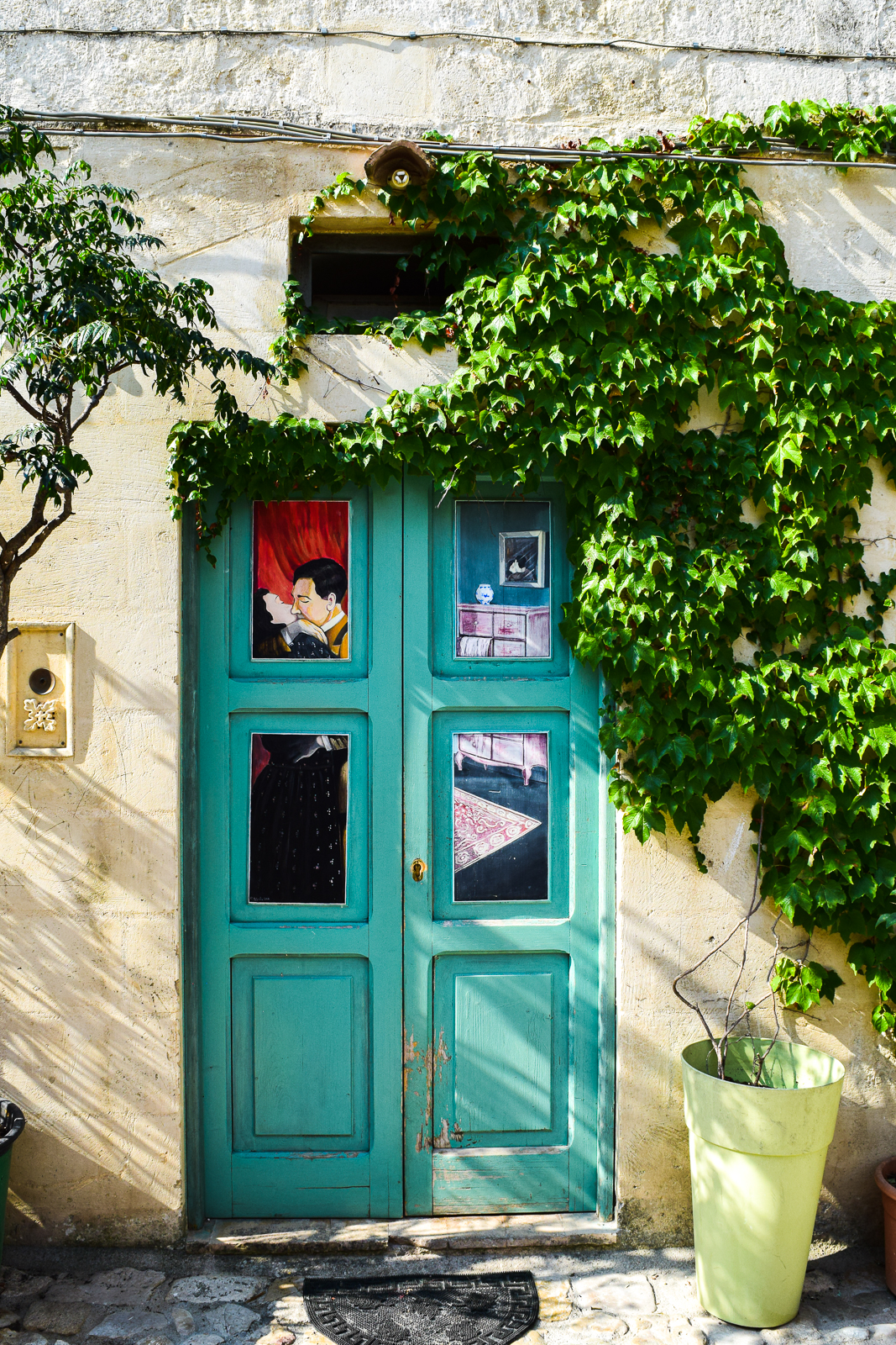 How to Experience the True Magic of Matera, Italy travel guide to matera basilicata travel blog svadore