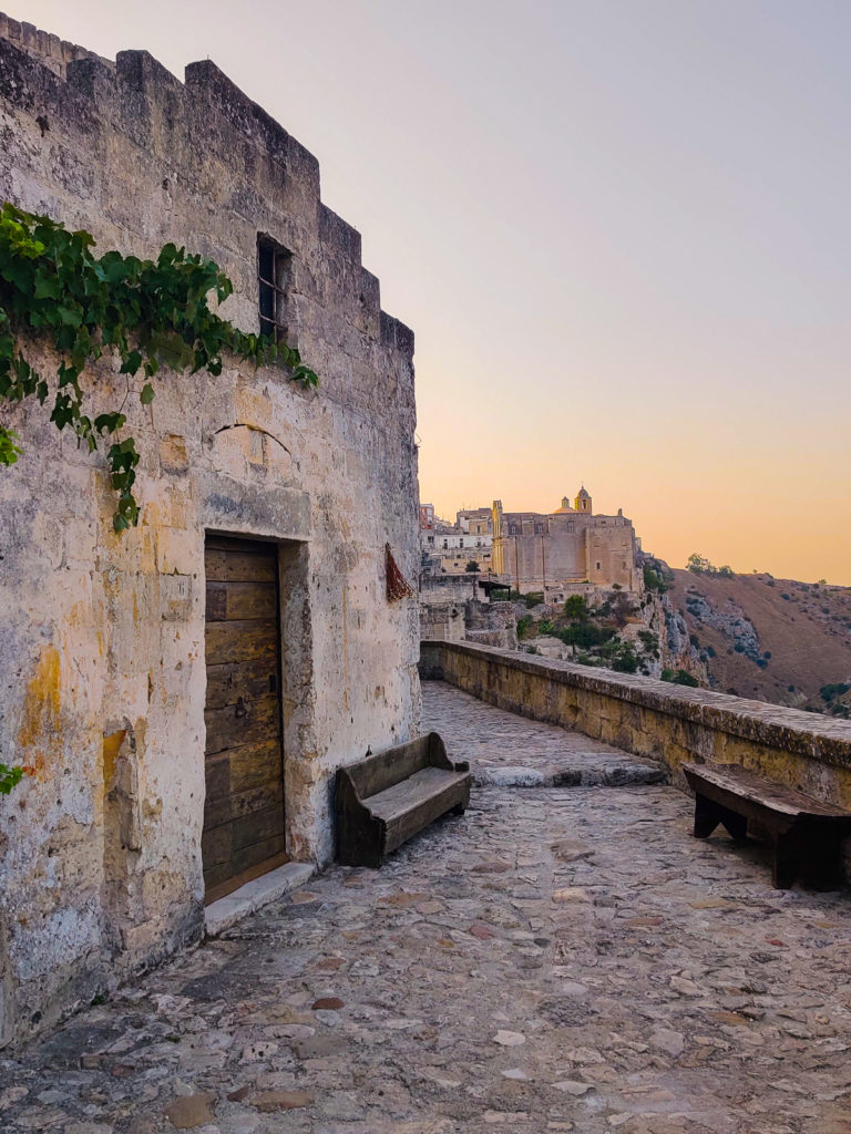Sleep in Cave Hotel Sextianto Le Grotte della Civita in Matera, Basilicata