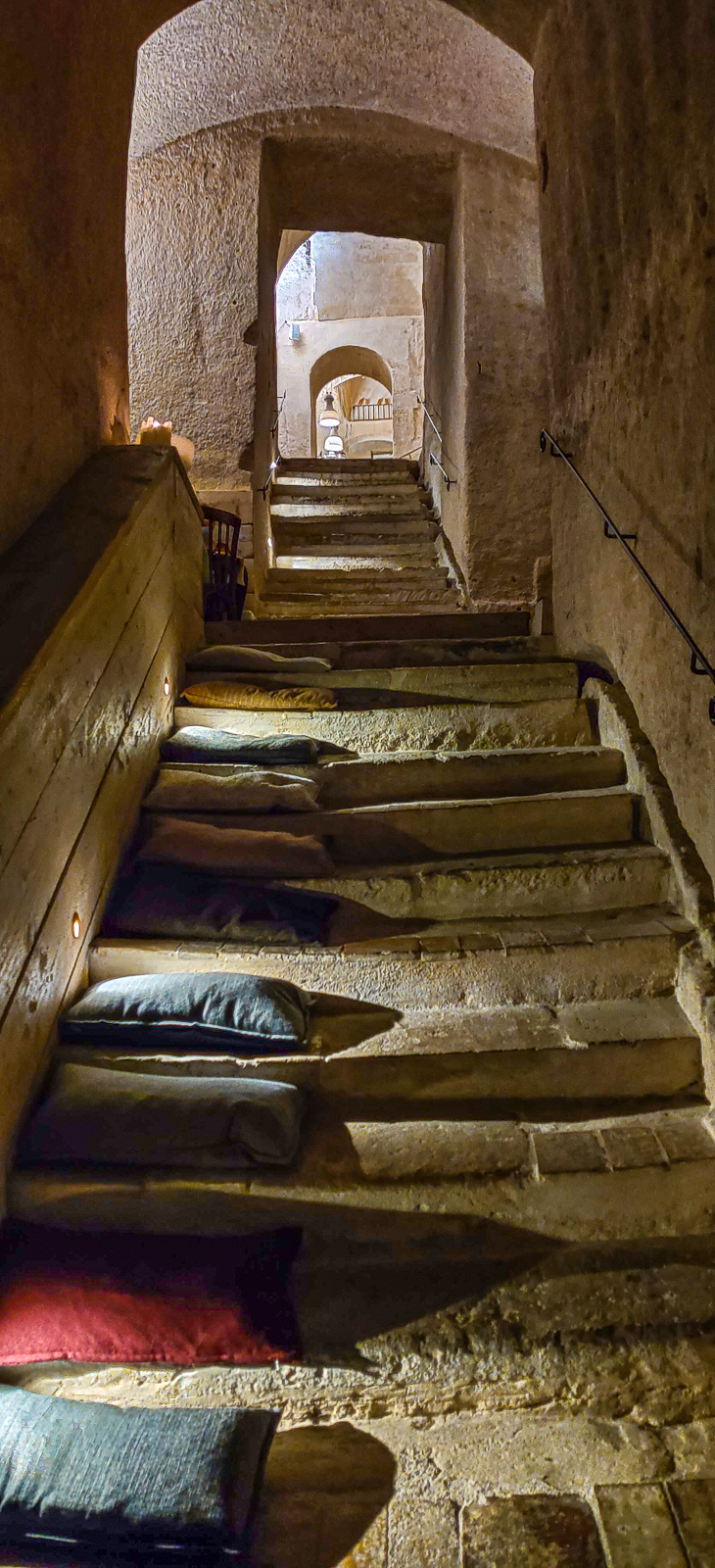 Where to Eat in Matera: La Lopa basilicata restaurant ristorante movie room pasta della domenica sunday homemade spumante candle meteoron svadore