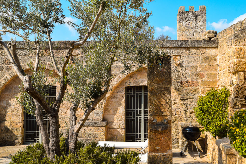 Book Art Resort Masseria Bernardini in Salento All for Yourself boutique hotel bed and breakfast puglia nardo' lecce bari center best position where to stay near buyout villa rental group asian