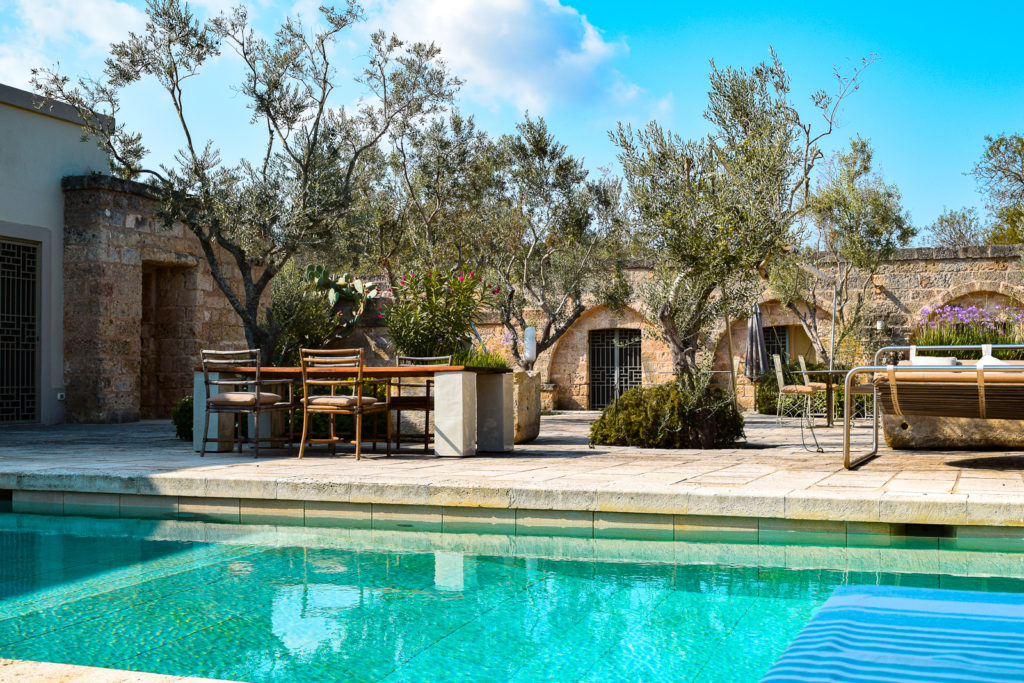 Book Art Resort Masseria Bernardini in Salento All for Yourself boutique hotel bed and breakfast puglia nardo' lecce bari center best position where to stay near buyout villa rental group asian