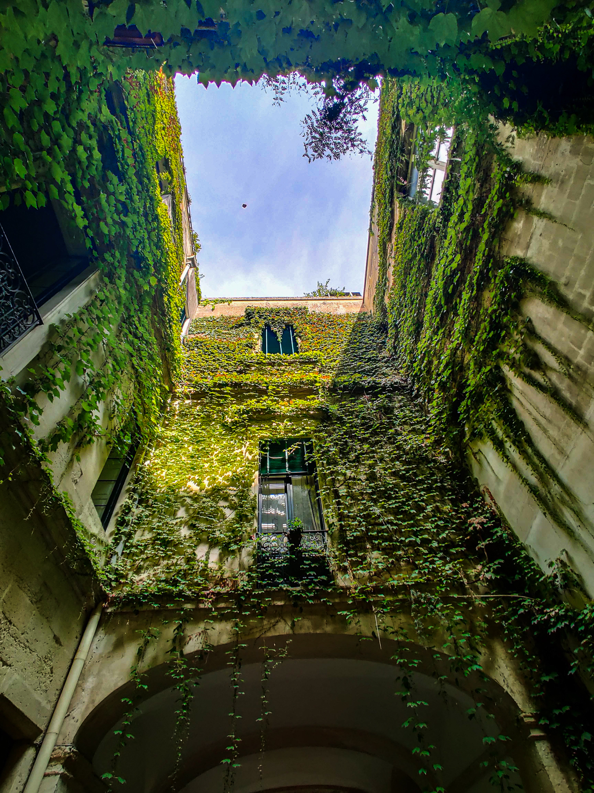 7 Things to Do in Lecce, Italy: A Lesser-Known Travel Guide svadore travel blog via vittorio emanuelle ii