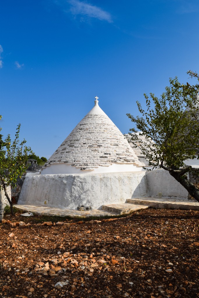 Trullo a ll’éra: Stay In A Trullo In Puglia, Italy where to stay in itria valley alberobello ceglie messapica svadore travel blog guide